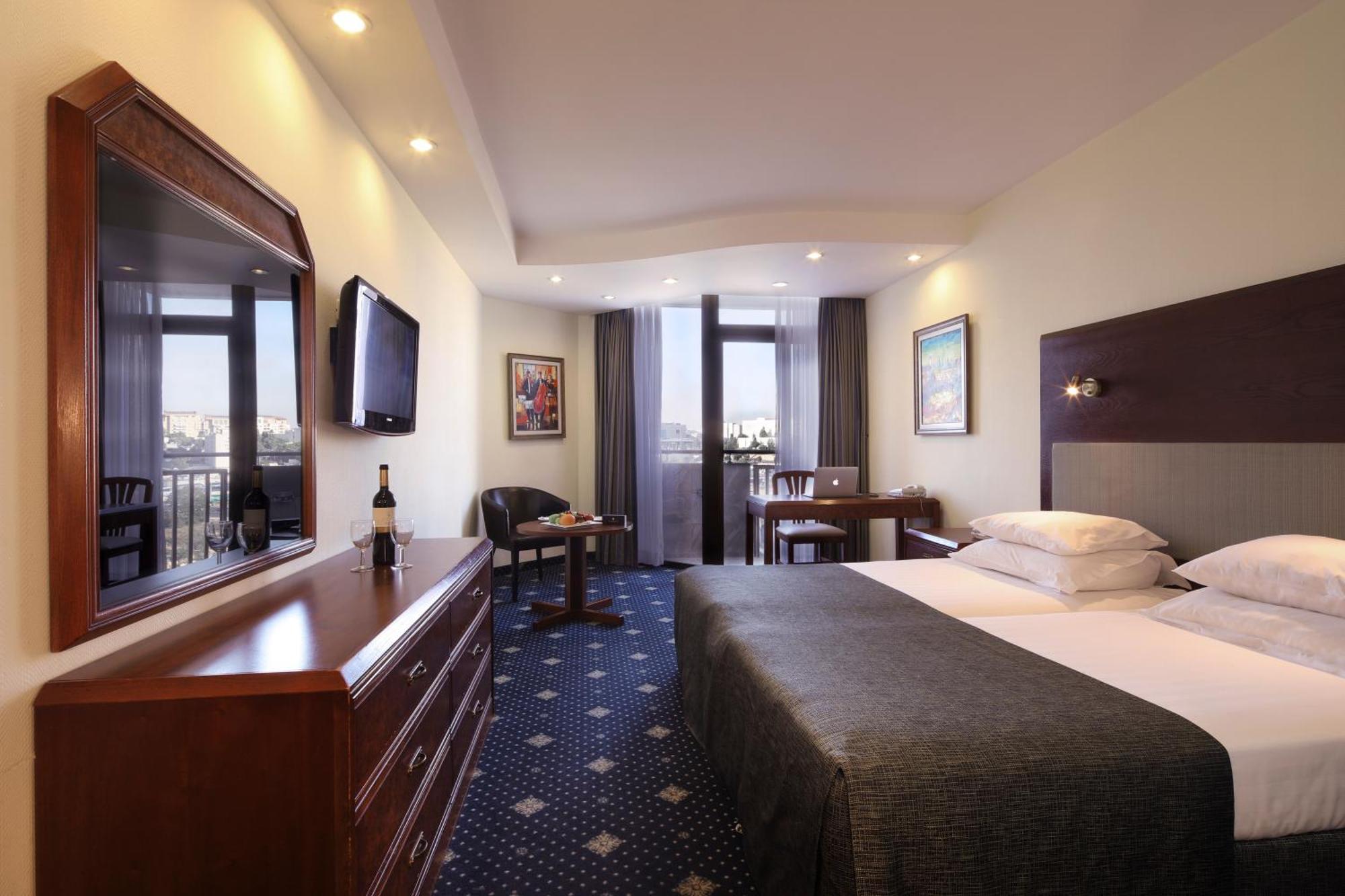 Ramada Jerusalem Hotel ภายนอก รูปภาพ